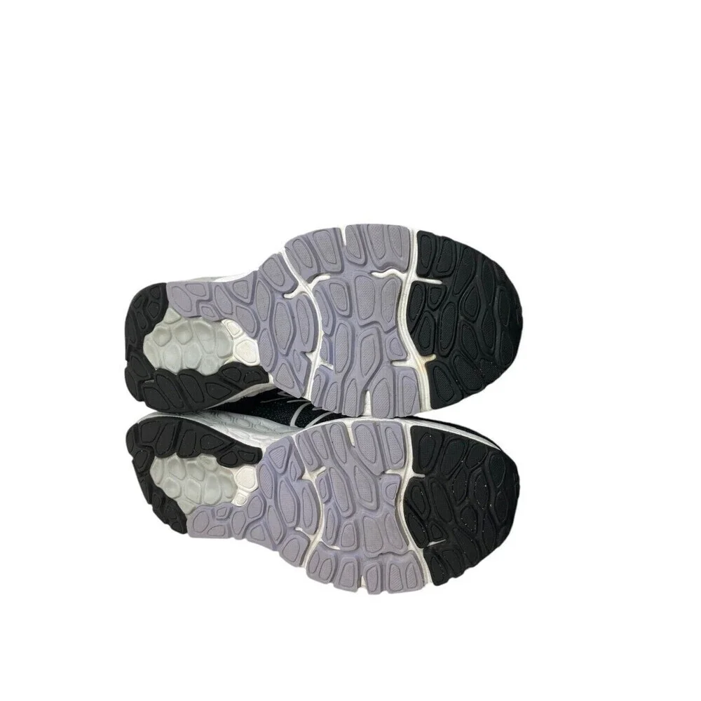 New Balance Shoes Women's Size 6 US Black Gray Fresh Foam 880